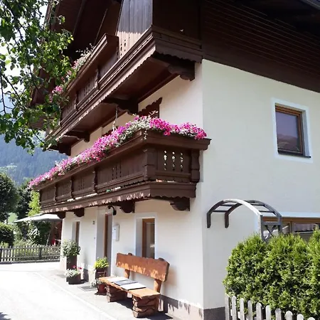 Haus Brugger Apartmán Zell am Ziller