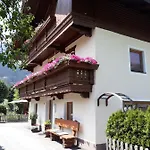 Haus Brugger Apartamento Zell am Ziller